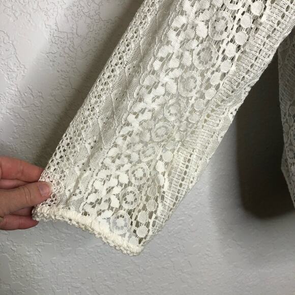 Joie cream off white lace eyelet crochet open knit top size Medium - Picture 14 of 14